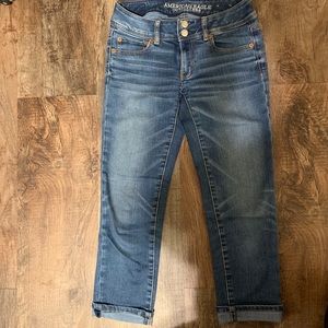 American Eagle Capri Pants